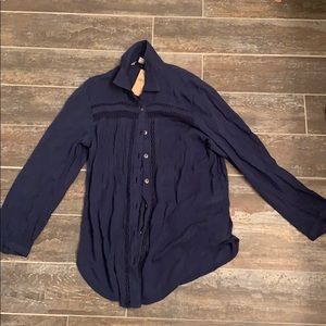American eagle button down